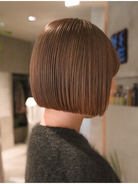 ハウ 心斎橋(how) ミニボブ/ショート/ショートヘア/前下がりボブ/ぱつっとボブ