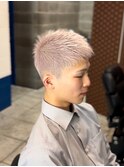 クロップバーバースタイル短髪おしゃれボウズフェードカット
