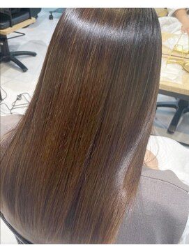 クク(coucou) 《湿気ケア×極上艶》髪質改善ストレート×ロング