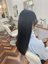 ヘアーアンドメイクアップモパ サラ艶髪