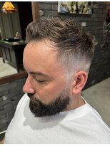 フォーコーナーズカットショップスリーセント 栄(FourCornersCutShop 3/cent)&nbsp;海外フェード/フェザーアップ/クルーカット/刈り上げ