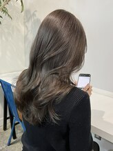 暗めでも透き通るようなカラー