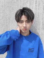 メンズサロン キング 心斎橋店(Men’s salon K!ng) フェザーショートアップバングセンターパートメンズハイライト