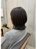 ミディアムレイヤー　外ハネレイヤー　くびれヘア
