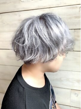 ベルクープス 天王寺店(Belle Coupes) 【ベルクープス天王寺】足立美佐恵 メンズシルバーカラー