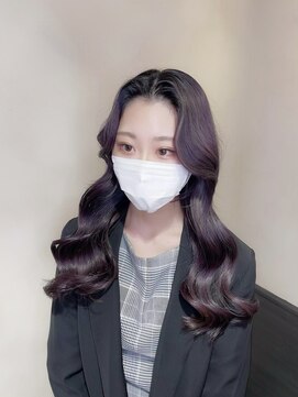 エヴリンアンドペイジ(Evelyn&paige) ゆる巻きワンホンヘア×フェイスレイヤー