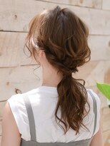 ロアー ヘアー ブリオ(RAWR hair Brio)&nbsp;【RAWR】大人ゆるポニー_ロングヘアアンジ