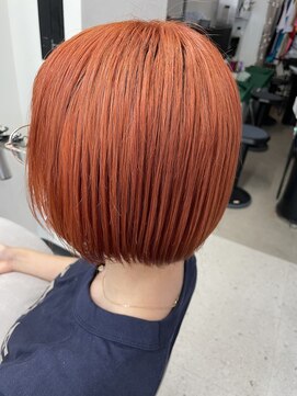 ヒビヲ(HIBIO) ダブルカラーピンクベージュピンクカラーケアブリーチミニボブ