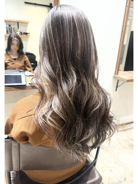 リフル 八王子(RIFULL) ハイライト　レイヤー ショートヘア　ボブ　くびれレイヤー