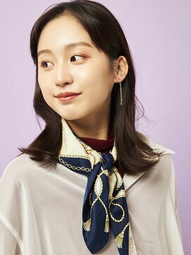 ピークアブー 銀座中央通り(PEEK-A-BOO) 作り込みすぎてない、好印象な大人スタイル/