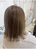 艶ベージュ