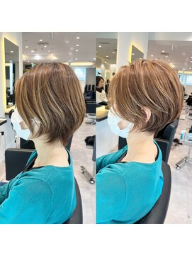 バンプ ギンザ(BUMP GINZA) 30代40代50代ハイライト銀座白髪ぼかし前下がりくびれショートE