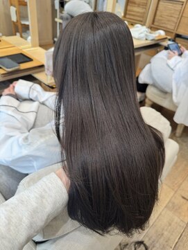 バイオレット ナゴヤ(Violet Nagoya) グレージュカラー ブリーチなし 透明感カラー 春カラー