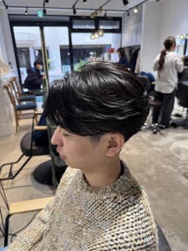 グラスバイネオリーブ 大倉山駅前店(grace by neolive) ニュアンスパーマ/センターパート/フェザーパーマ/メンズパーマ