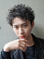 カライング(ing) スーツ短髪ツーブロック束感モテる黒髪シークレットパーマ流行
