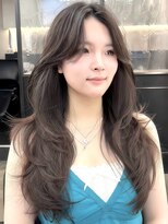アビー(ABBEY) ロングヘアレイヤーロングレイヤーカットハッシュカット