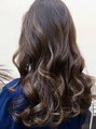 メイクス 表参道(MAKE'S omotesando)&nbsp;ヘアスタイルのアクセントとなるとハイライト！好きな色、場所へ