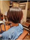 【お客様フォト】軽い印象の自然な前下がりショートボブ