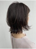 グレージュ×切りっぱなしボブ