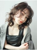 強めウェーブ_ペールベージュ外ハネボブセクションカラー_8402