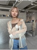 ハイトーングレージュ