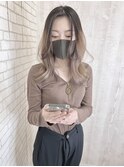ミルクティーベージュ　グラデーションカラー