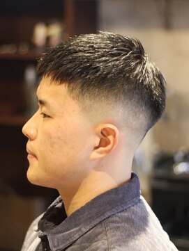 キングスマン トーキョー 国分寺(KINGSMAN TOKYO) アップバング/ツーブロック/スキンフェード[国分寺/国分寺駅]