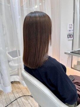 ルスリー 田園調布店(Lsurii) 30代40代からミセスまでつやと潤いストレート美髪で若見えロング