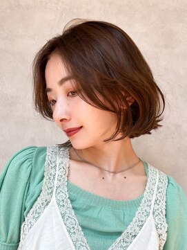 メゾンドイギー(MAISON de IGGY) ミディアムヘア/かきあげ前髪/くびれボブ/オリーブグレージュ