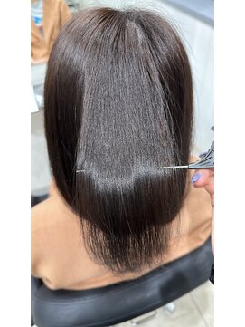 イーエムエー アールビアンカ 名駅店(e.m.a×Ar be.anca) 美髪・髪質改善[守下まや]