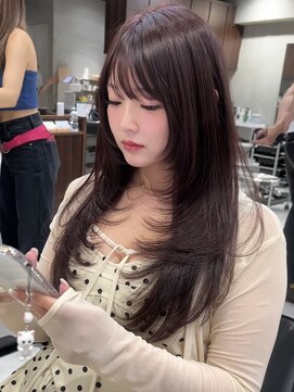 サイン 表参道(SIGN) レイヤーカットインナーカラーイヤリングカラー色落ち綺麗表参道