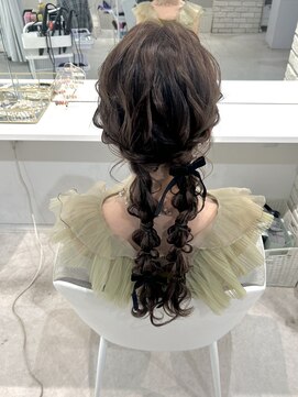 ディティカ ティア(Dityca tia) ふわふわツイン編みおろし