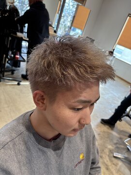 ボイス レーヴ(VOICE reve) スパイキーショート×ブロンド