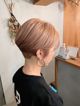 パルムヘアー(Palm hair) ハイトーンショート