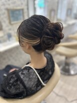 サクララ(Sakura la)&nbsp;シニヨン／結婚式／お呼ばれヘア／二次会へア／ロングヘア