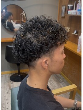 ヘアーサロン アトリエ(Hair salon ATORIE) ツーブロックショートメンズパーマスペインカール