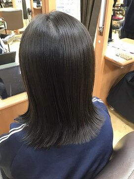 ヒラトヤ 肴町店 大人可愛い透明感アッシュカラー黒髪暗髪×ナチュラルストレート