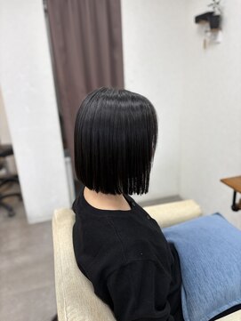 リングバイモアムー(Ring by Moremuu) バッサリボブ