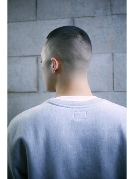 チルチェア 横浜(CHILL CHAIR) スキンフェード×バズカット<横浜/横浜駅/バーバー/理容室/床屋>