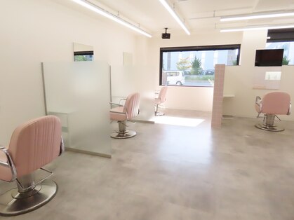 HAIR MAKE Artistaの写真