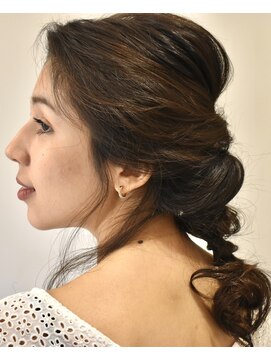 ブゾン(buZon) 【buZon高田馬場】ねじり編みおろしアレンジ