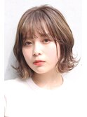イヤリングベージュボブ