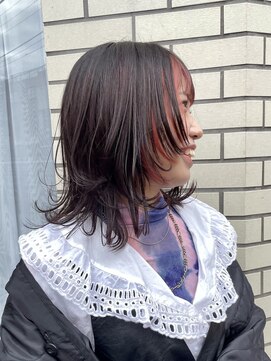 シスタ(SISTA) フェイスフレーミングピンクダブルカラーウルフカットブリーチ