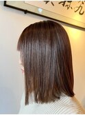 切りっぱなしボブスタイル