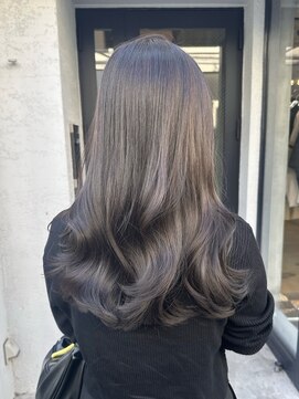 ウェイズ トウキョウ(Ways TOKYO) 透明感たっぷり、落ち着いたまろベージュ