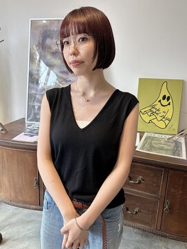 ヘアーアイストゥーレ(HAIR ICI TRE) ボブ ぷつっとボブ ワインレッド ワンカラー 担当桜桃