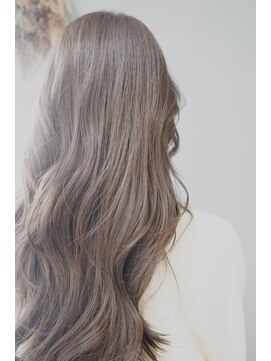 ドッツ(Dots.) 『Dots.』デニムベージュカラー×艶髪大人ヘア