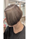 インナーカラーピンクボブ
