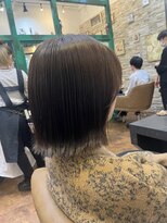 ヘアーラウンジ アンフィ 井土ヶ谷(Hair Lounge Anphi)&nbsp;切りっぱなしボブ