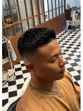 フランクス バーバー ウエストトウキョウ 吉祥寺店(FRANK’S BARBER WEST TOKYO) 濡れパンフェード